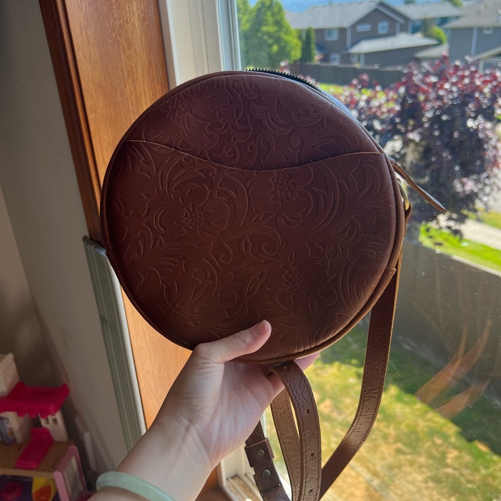 Portland Leather Round Floral Embossed Bag